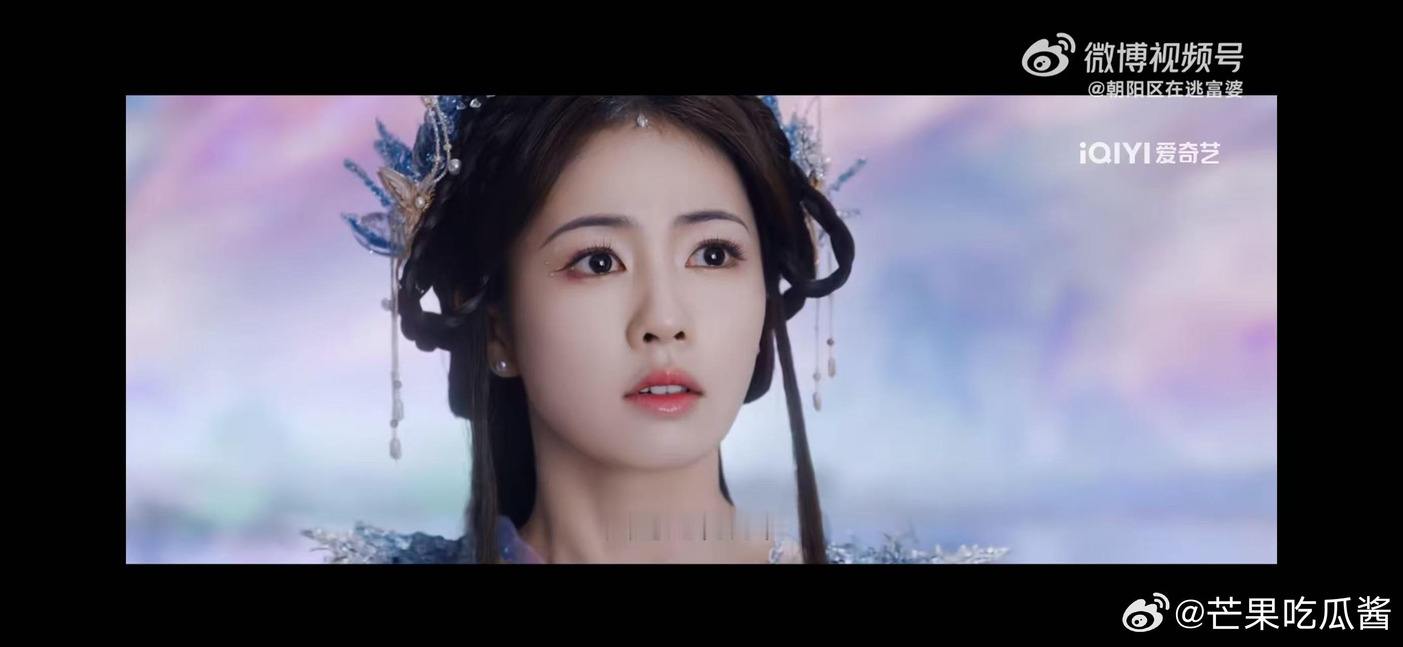 白月梵星神域重现  随着星月女神的出现，整个神域被点亮了，净渊妖神对她的爱慕让人