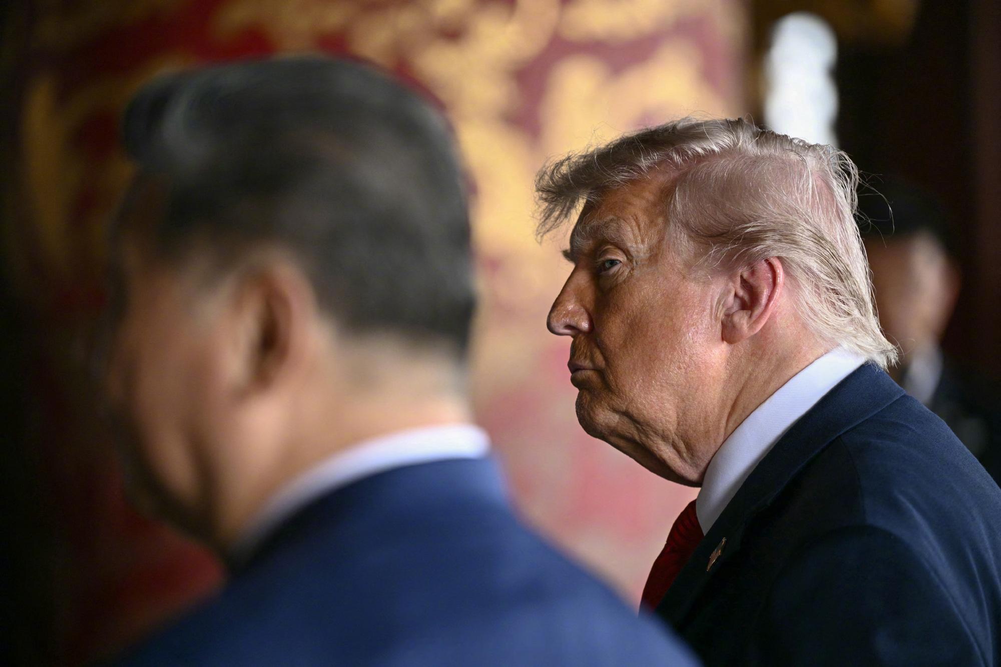 这照片拍得多少带点私人恩怨了 
