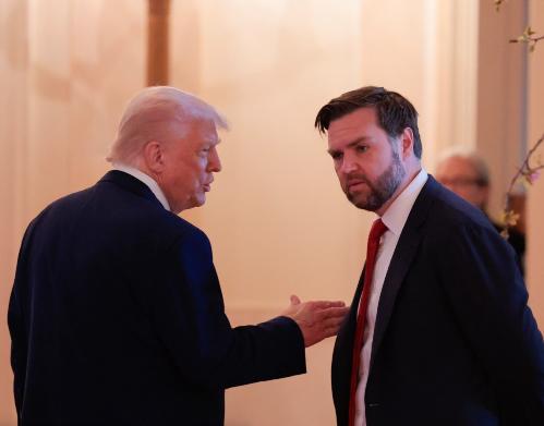 万斯披露谈判内容：“特朗普总统说，只要伊朗承诺不拥有核武器，我们就会让伊朗经济繁