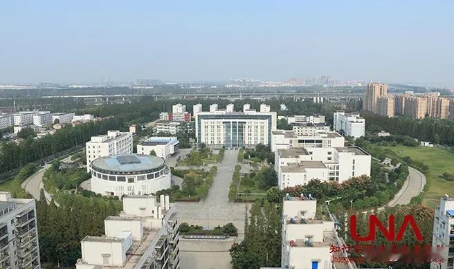 湖北一所大学预计将搬迁孝感

近日，孝感市委书记胡玖明赴武汉与湖北大学党委书记谢