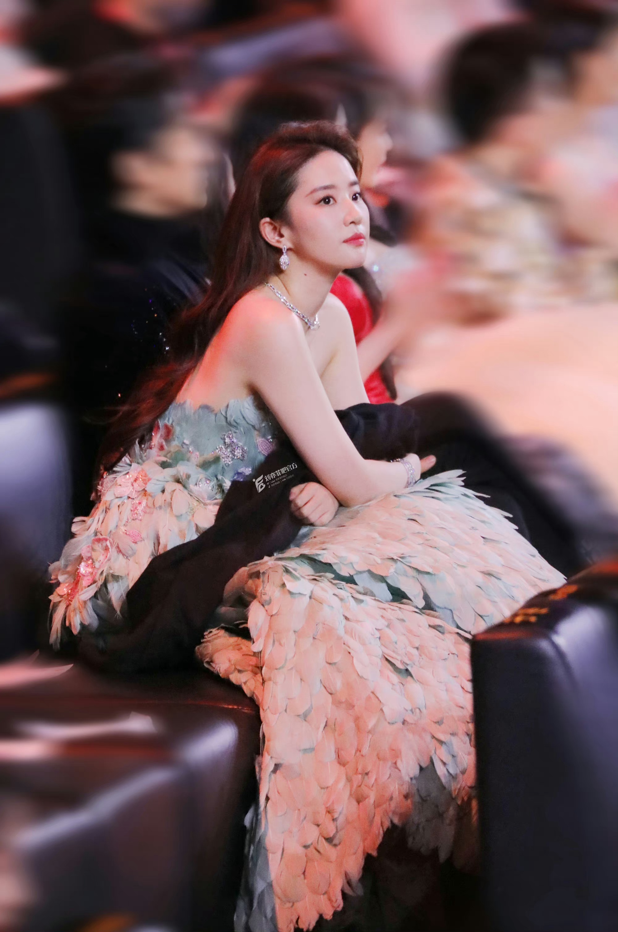 白劳斯自曝是刘亦菲老婆粉🈶支持的吗？仙女独美靴靴易易紫自曝是刘亦菲彭冠英cp粉
