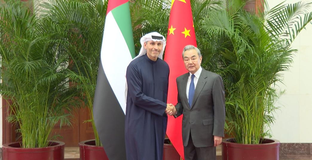 不等了，阿联酋主动找中国。北京时间3月18日，阿联酋终于等不了了，选择派出总统中