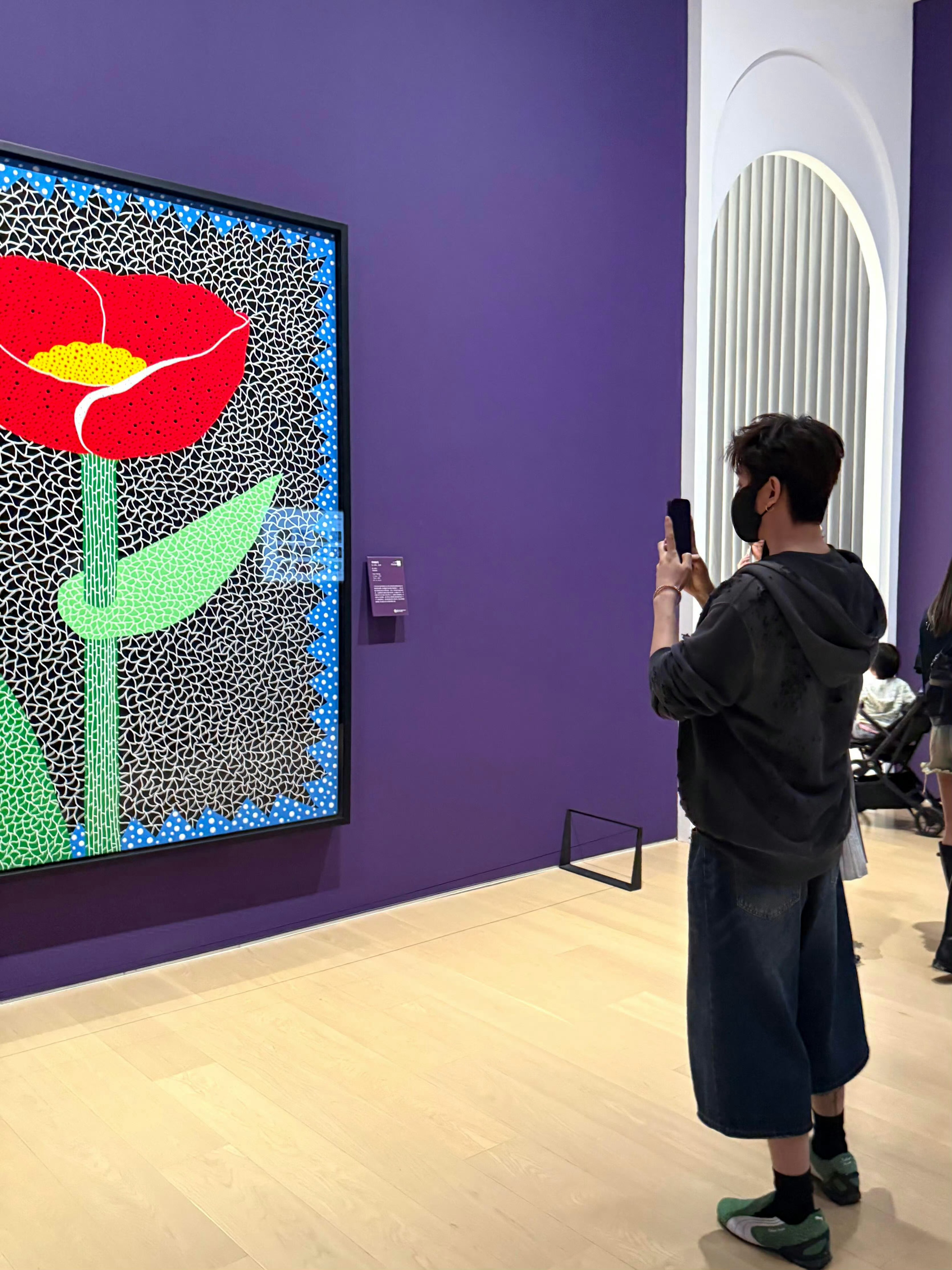 迪奥品牌大使邓为 ·迪奥全球美妆大使邓为 啊啊啊啊啊啊路人拍的邓为哥哥去看展了 