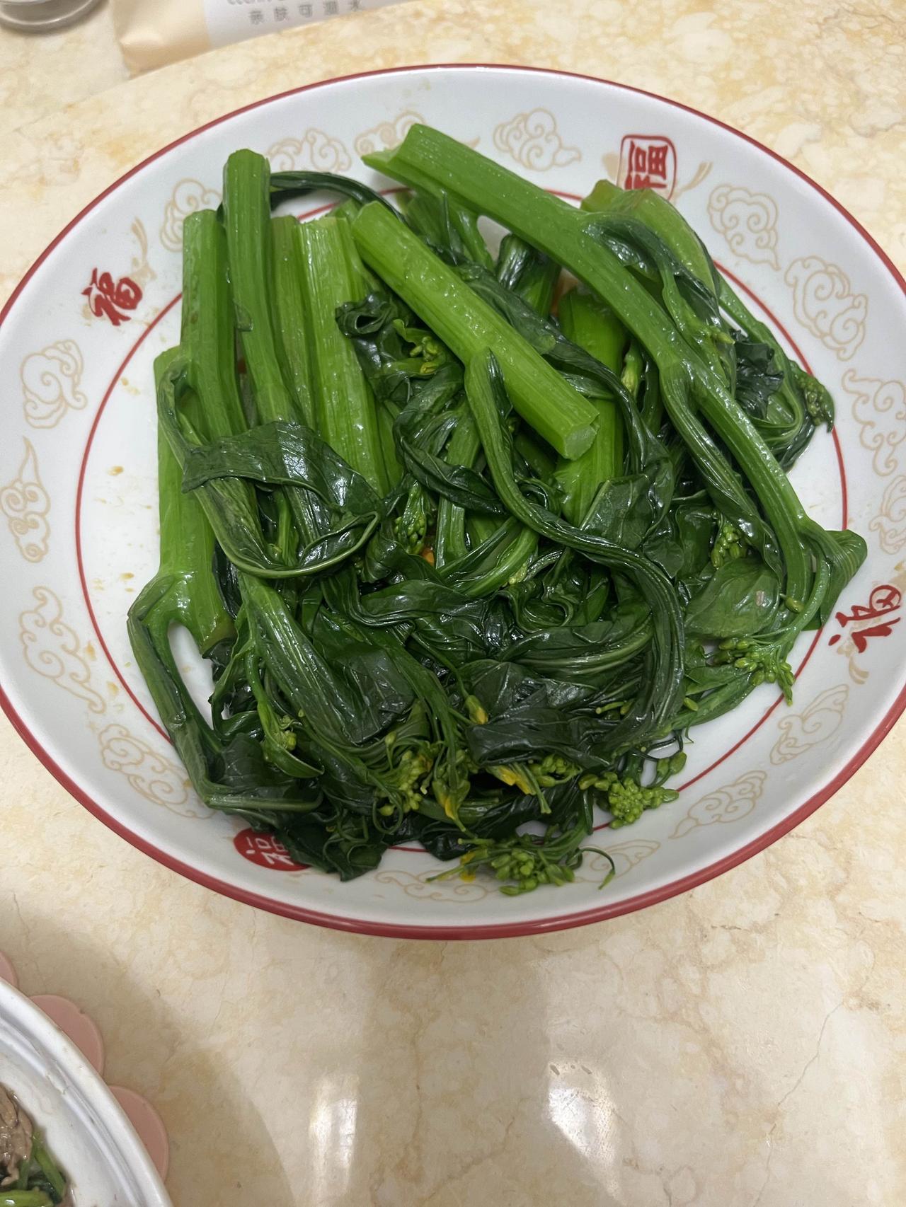 晒图笔记大赛一盘刚炒的嫩菠菜，真香！广东家庭菜系