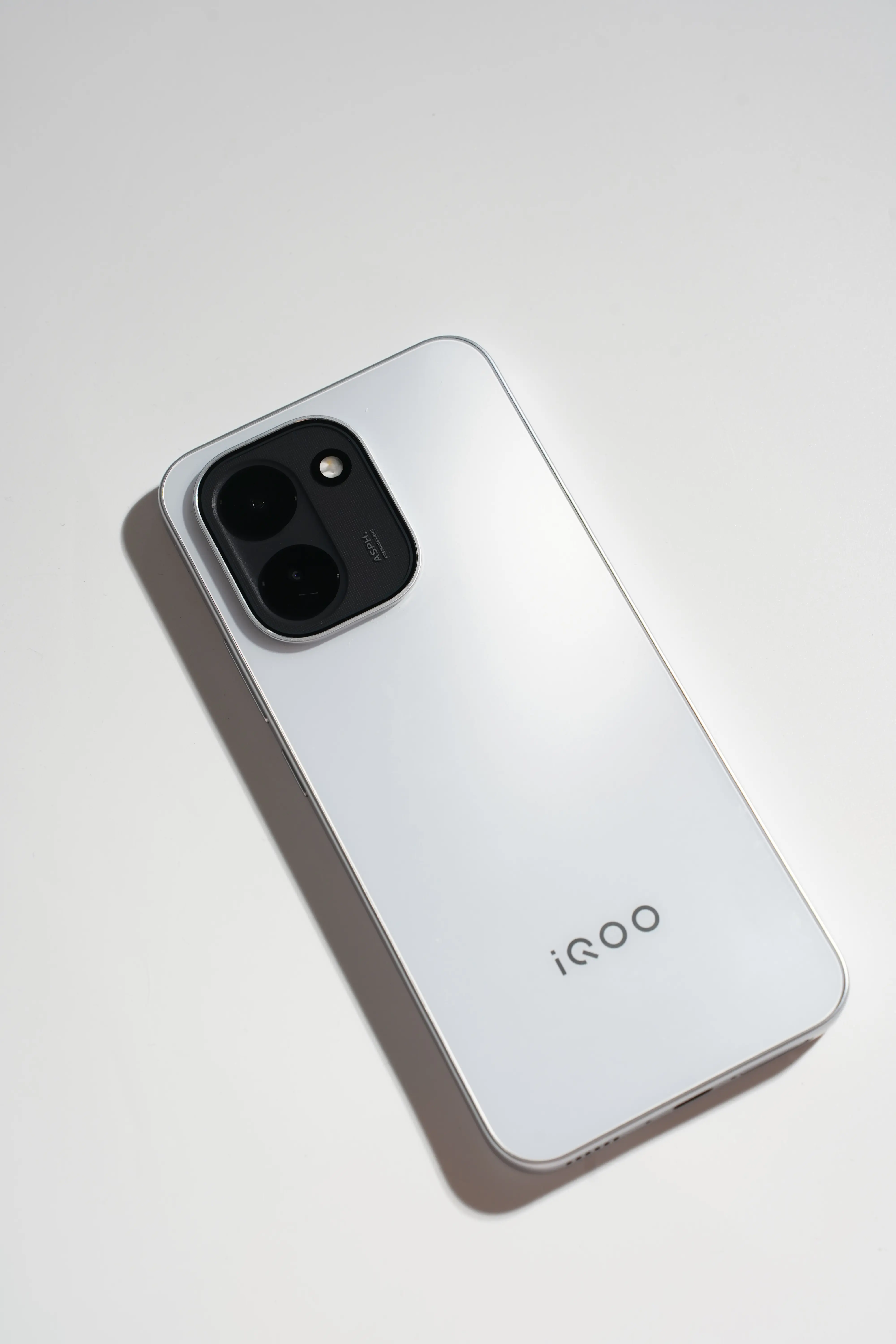 iqooZ11中端机已经卡卡乱杀了吗？。其实iqoo Z11是一款很好...