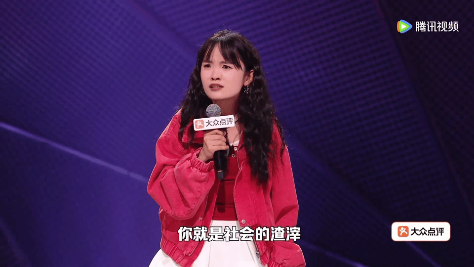 自由职业在长辈眼里等于无业搞艺术被亲戚质疑不正经工作脱口秀和ta的朋友们 身边不