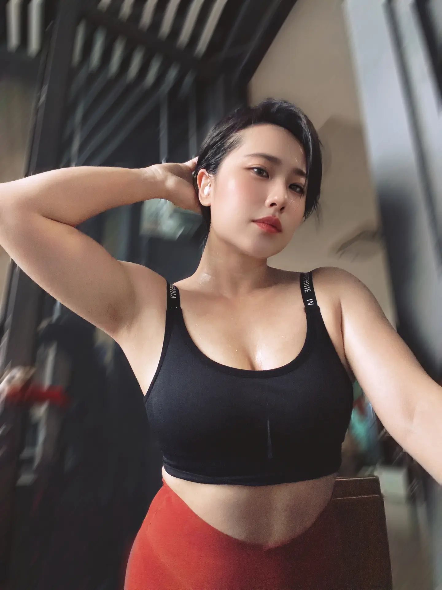 热到爆炸💥。