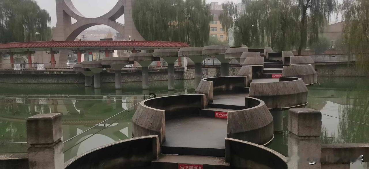 蒙蒙细雨
