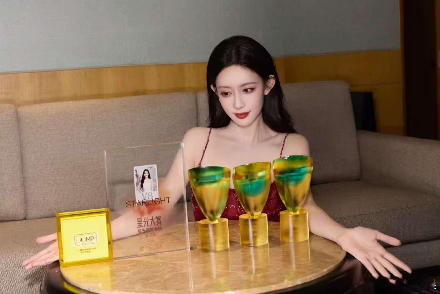 孟子义感谢腾讯视频星光大赏孟子义获奖发文孟子义获奖发文，感谢腾讯视频星光大赏，