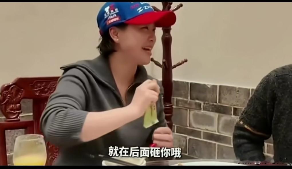 重庆两江新区的张雪机车的老板张雪着实厉害，一个毫无背景的初中生一战成名，斩获世界