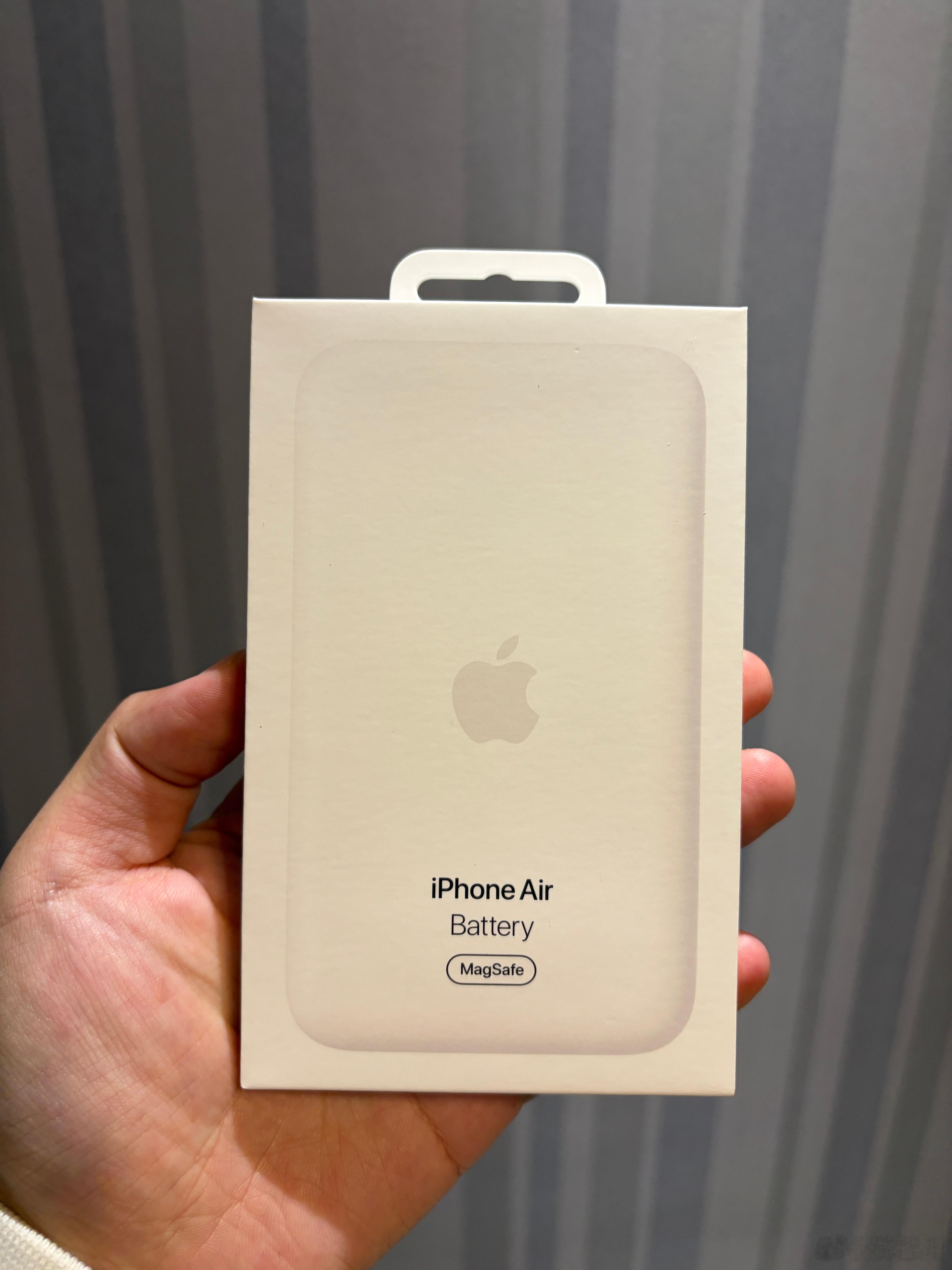 iPhone Air的电池也到了，今天给大家试试充电速度，官方标称最快12W，最