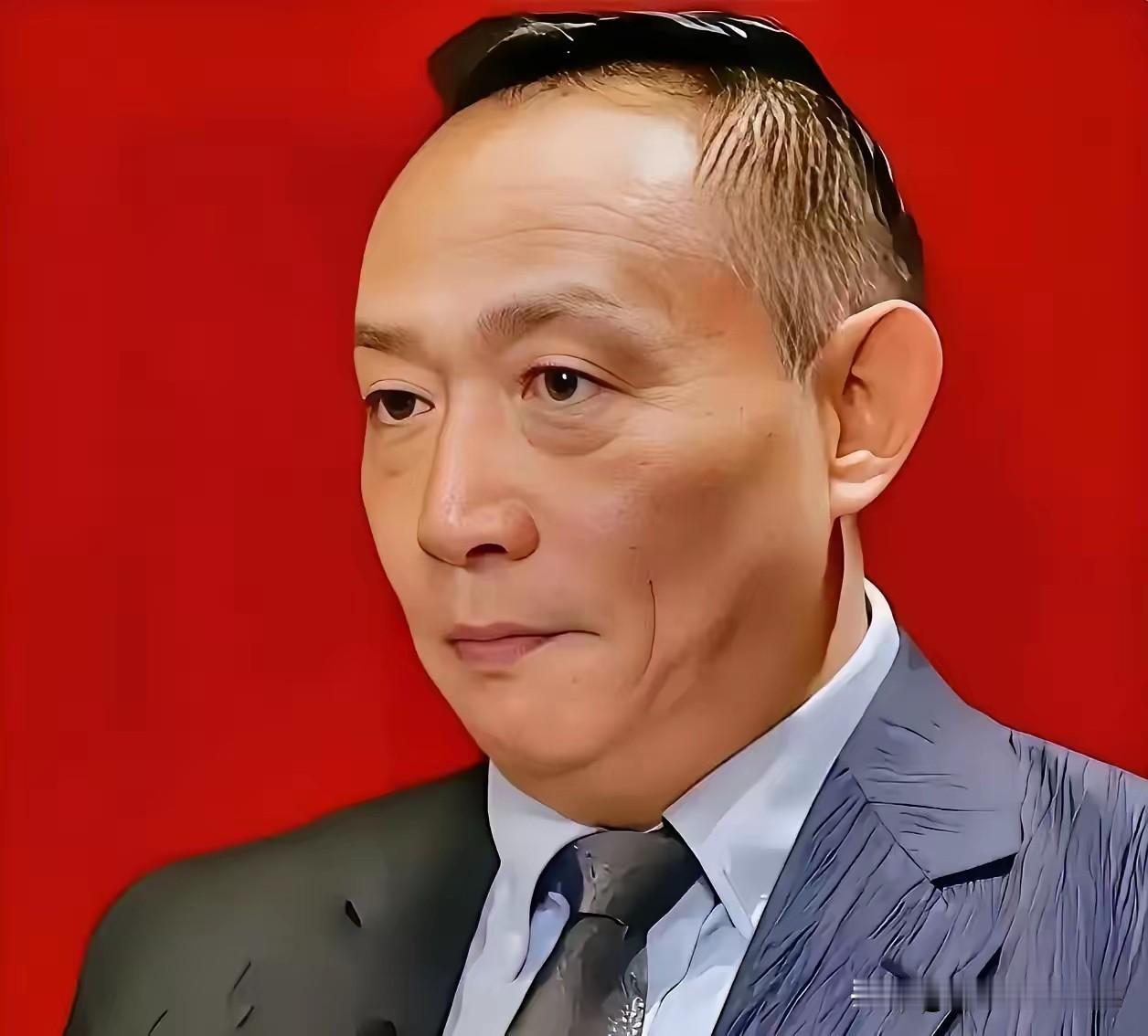 炸锅了！你说这事儿神不神？卢麒元这人，确实是条汉子。他把李鸿章那年头的老账翻出来