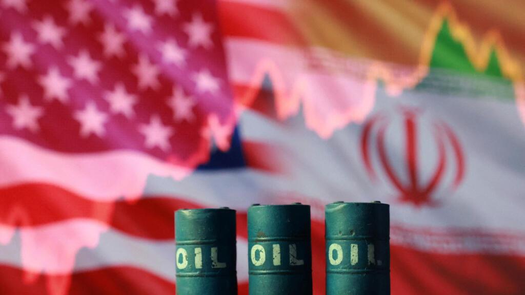 美国和伊朗打了这么久，打到什么程度了？两个字：干耗。双方底牌已明，比的就是——谁