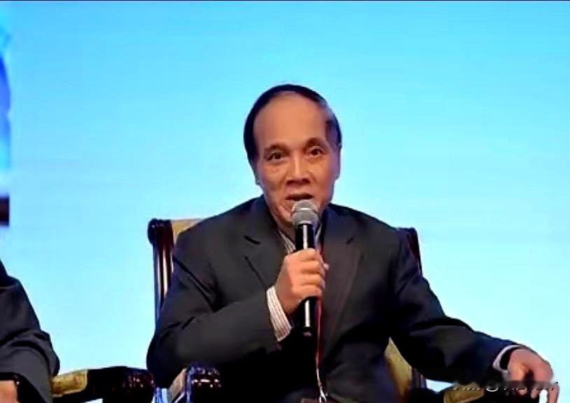 越南国立大学的阮文泰教授：“虽然我个人对中国有意见，但不得不承认，在黄种人当中，