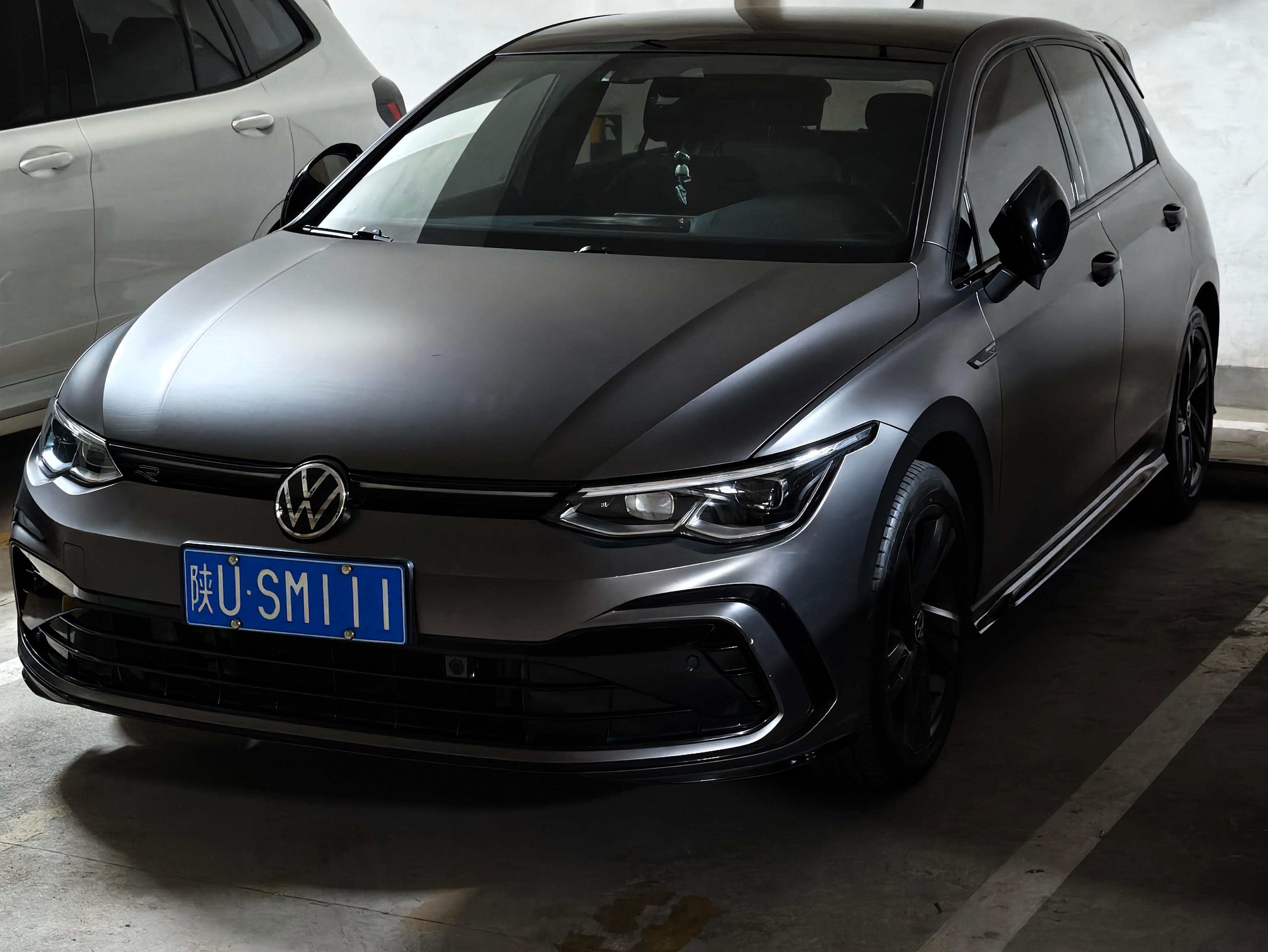我滴妈，看我碰到了什么车！2026年还买高尔夫Rline这种小车绝对是真爱了可惜