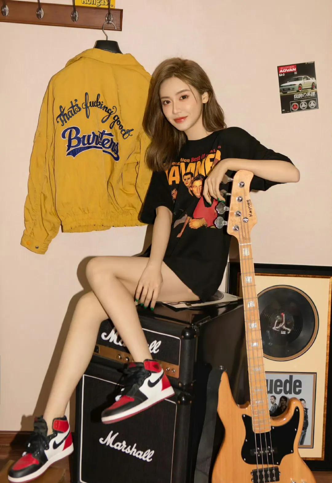 腾讯NBA女主播美娜好美！她是中国最吸金的腾讯NBA女主播，买大G就跟买包一样简