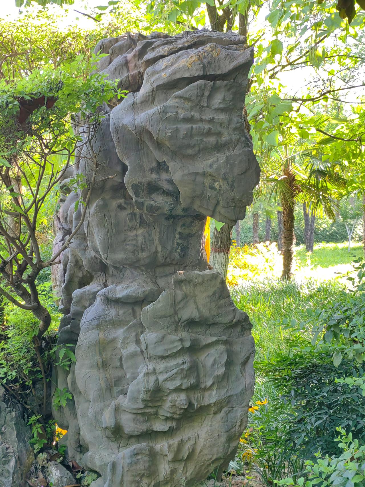 高市早苗拉拢印度，先不要嘲笑其自甘“小妹”，谁能猜透莫迪老仙怎么想的？或许真的有