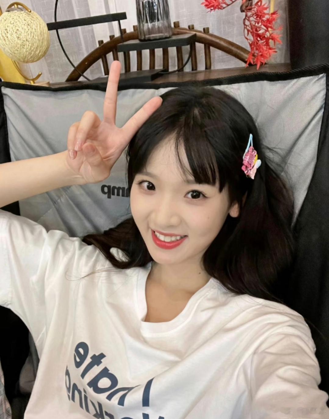 张淼怡[超话]内娱甜美天花板是真的!成熟又可爱，姐感直接拉满[爱慕] 张淼怡 |