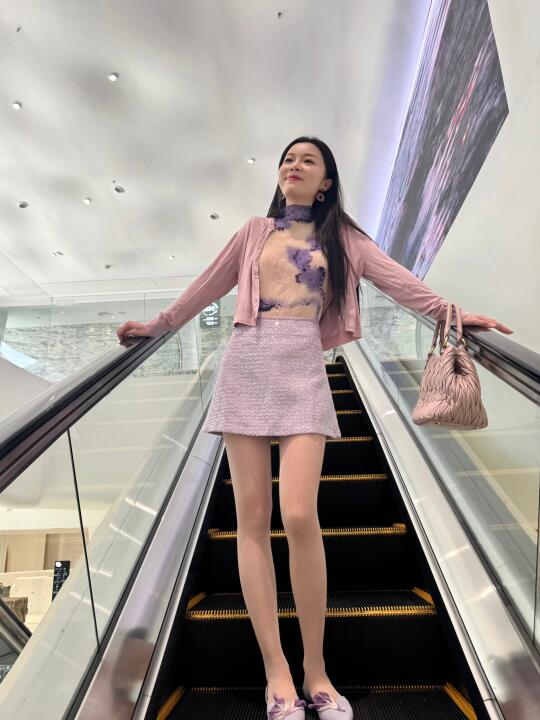 中年少女的“傻开心”源自哪里