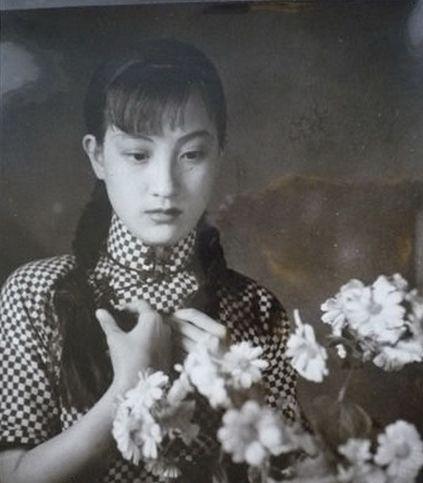 拍《马路天使》的时候，整个剧组的穷酸快乐，1937年在上海拍戏，赵丹、周璇这帮二