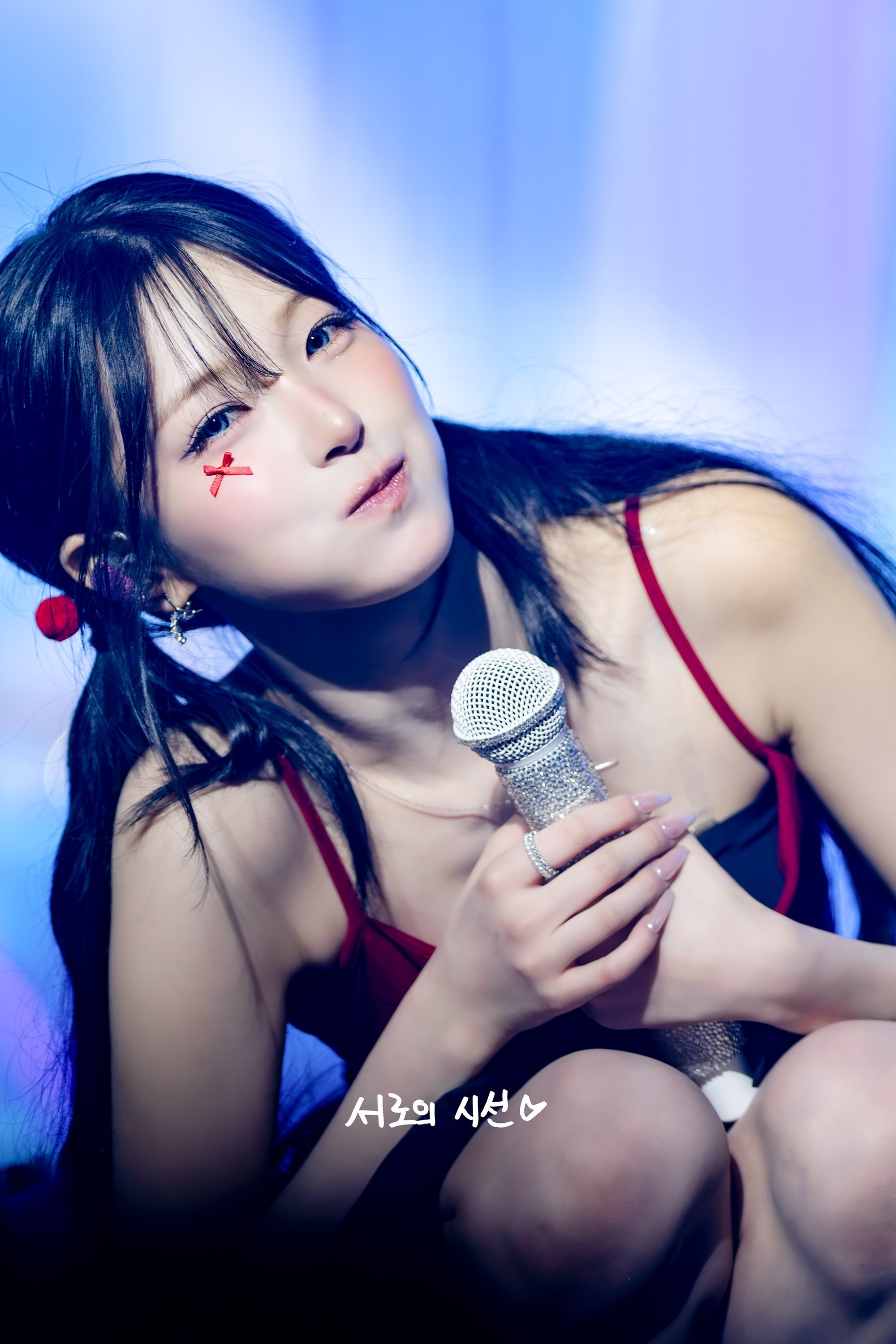 白知宪[超话]  🐳蜜罐甜心白知宪 260904 亚巡首尔场D1 饭拍高清cr