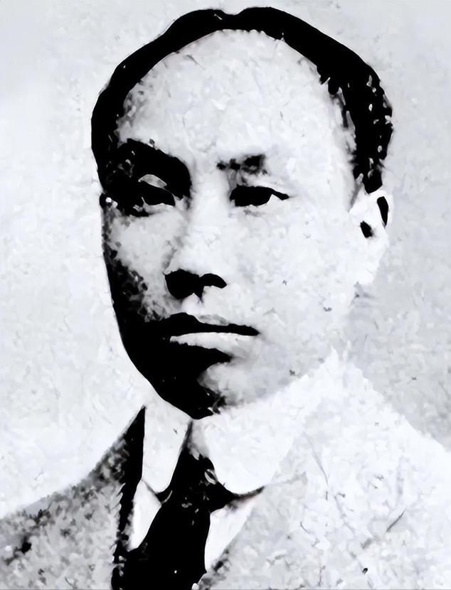 [微风]陈独秀的二叔很有钱，可惜没有子嗣。他怕自己死后财产后继无人，所以派两个伙