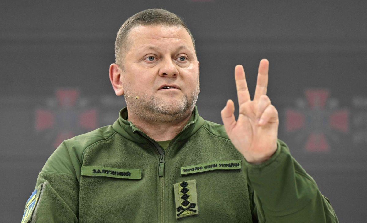 值得一提的是，被川普这么一闹，泽连斯基在乌克兰的支持率已经猛然攀升到 63％。