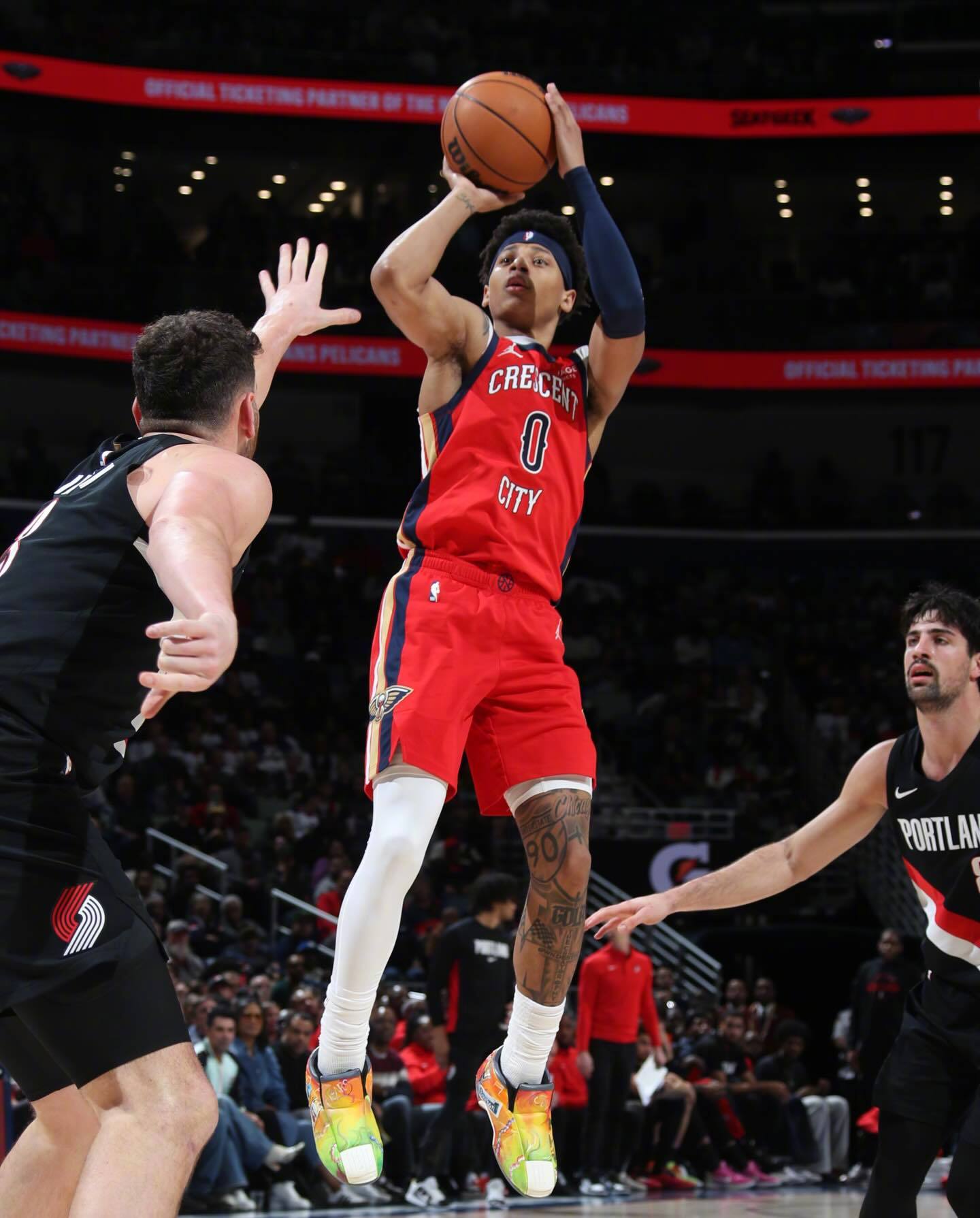 今天费尔斯穿着的DIY新奥尔良主题Crazy 2 🔥 