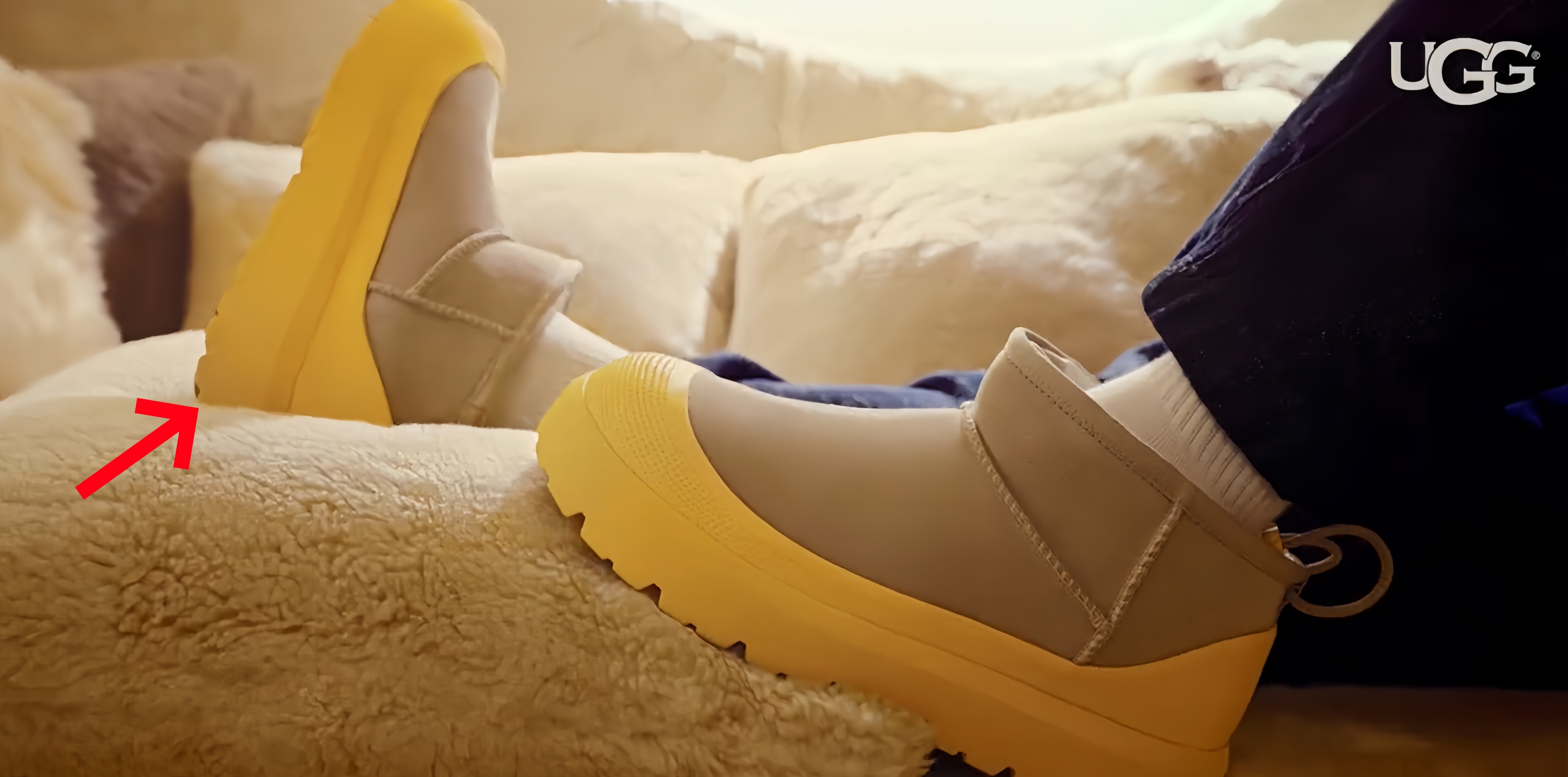 哈哈哈哈，这个小jio jio也太可爱了吧，      真的不是乐高小人吗？  