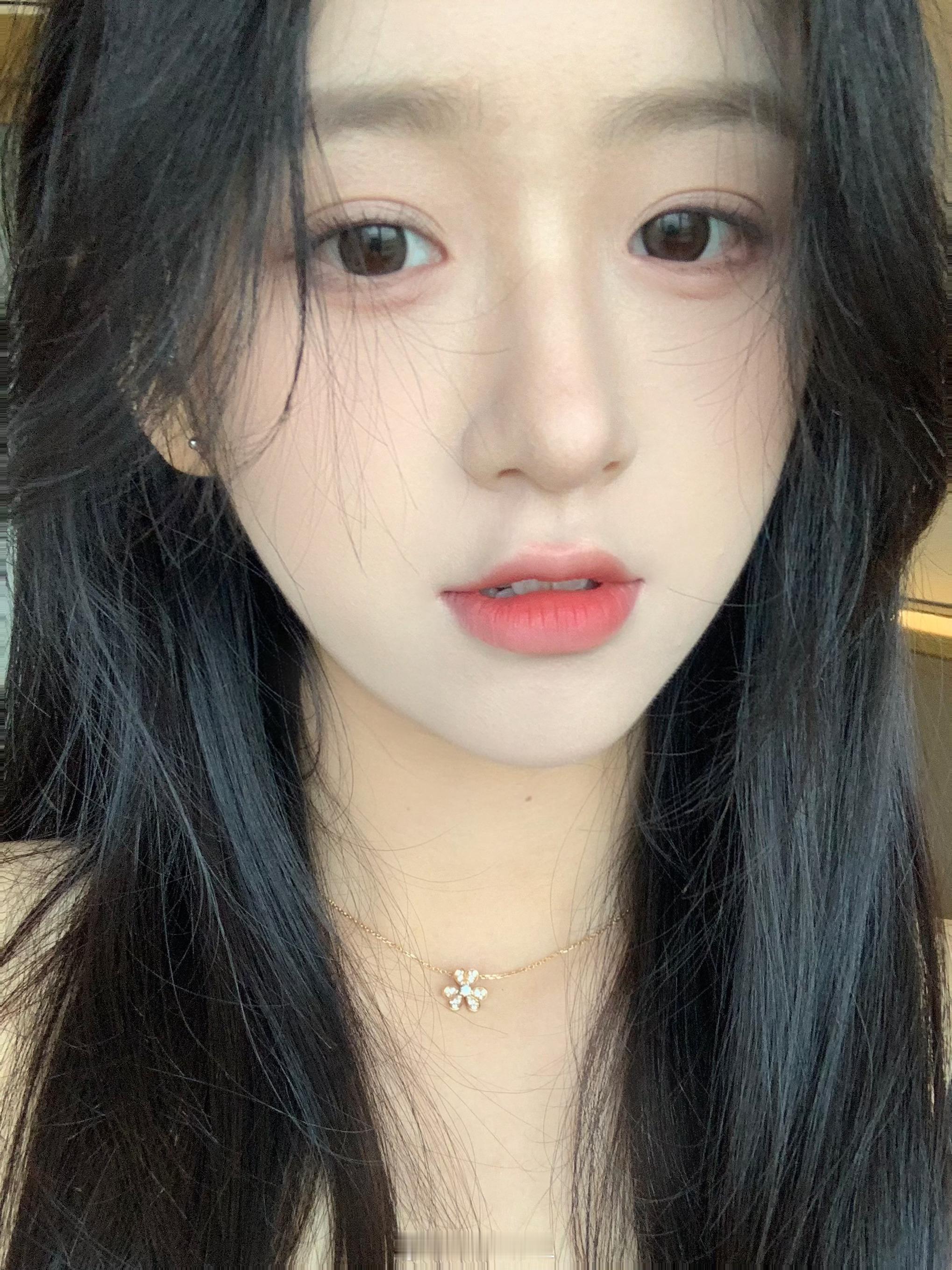 小龙虾过敏前最后一张美照[苦涩] ​​​