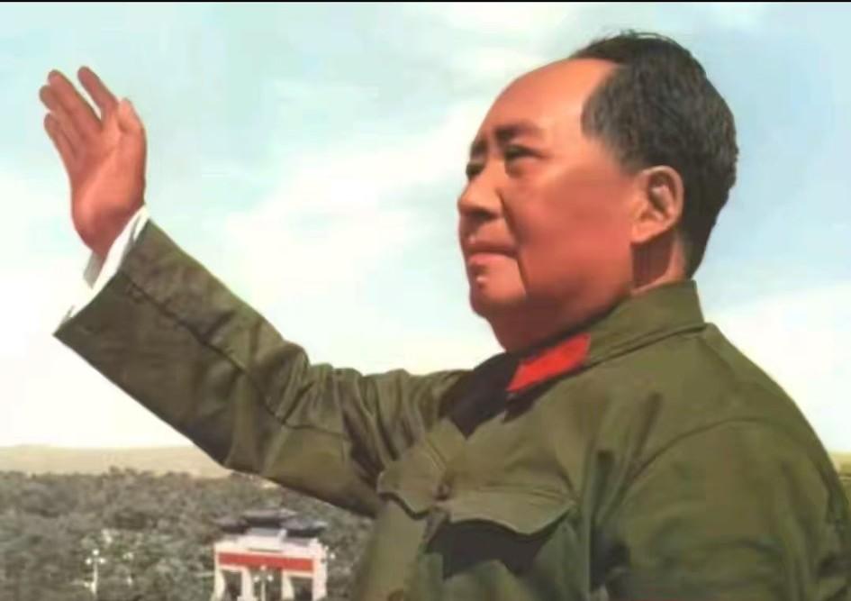 为何时间越久，越能感受到毛主席的伟大？

回顾百年党史，毛主席的战略眼光总能在关