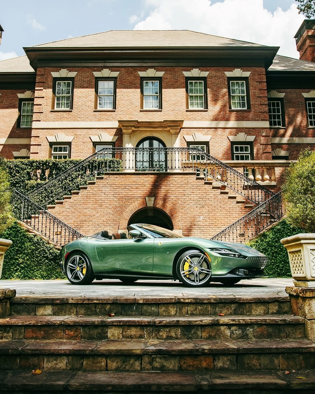 Ferrari Roma Spider ​​​