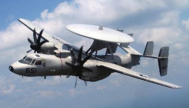 每天认识一件兵器 E-2“鹰眼”预警机［美］机长：17.6米翼展：24.56米机