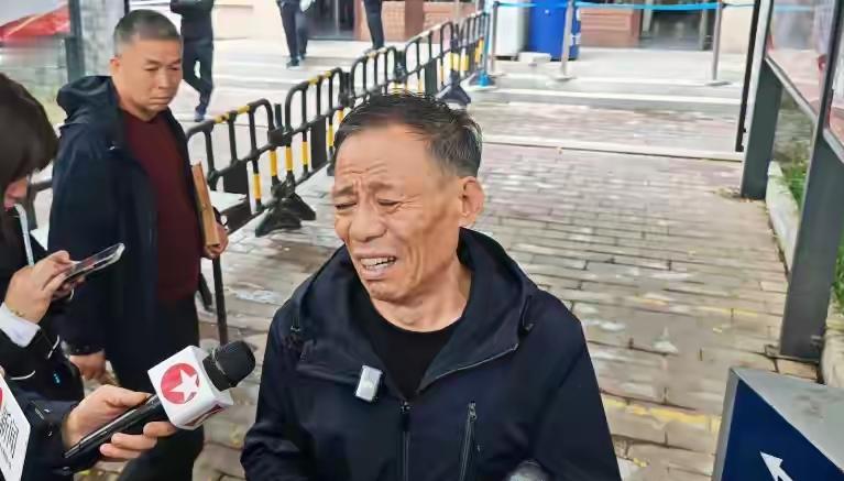 西安女护士遇害案曝恶讯！堂姐明知男方已婚有俩娃还牵线，家属怒喊：她该坐牢！
 