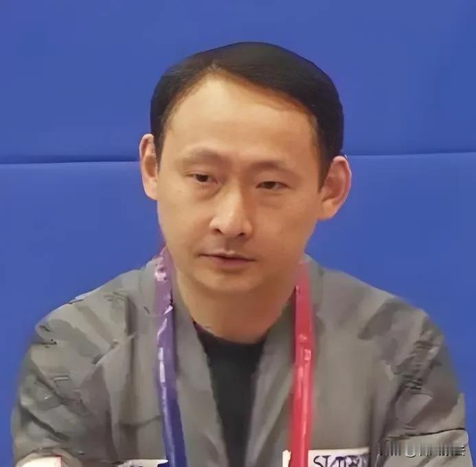 张本智和老爸重回“故里”：大话模式再启，父子同框“吹牛”大赛

嘿，各位看官，今