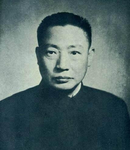 1956年5月5日，国民党召开七届七中全会，毛人凤带病出席，中途劳累吐血，被送进