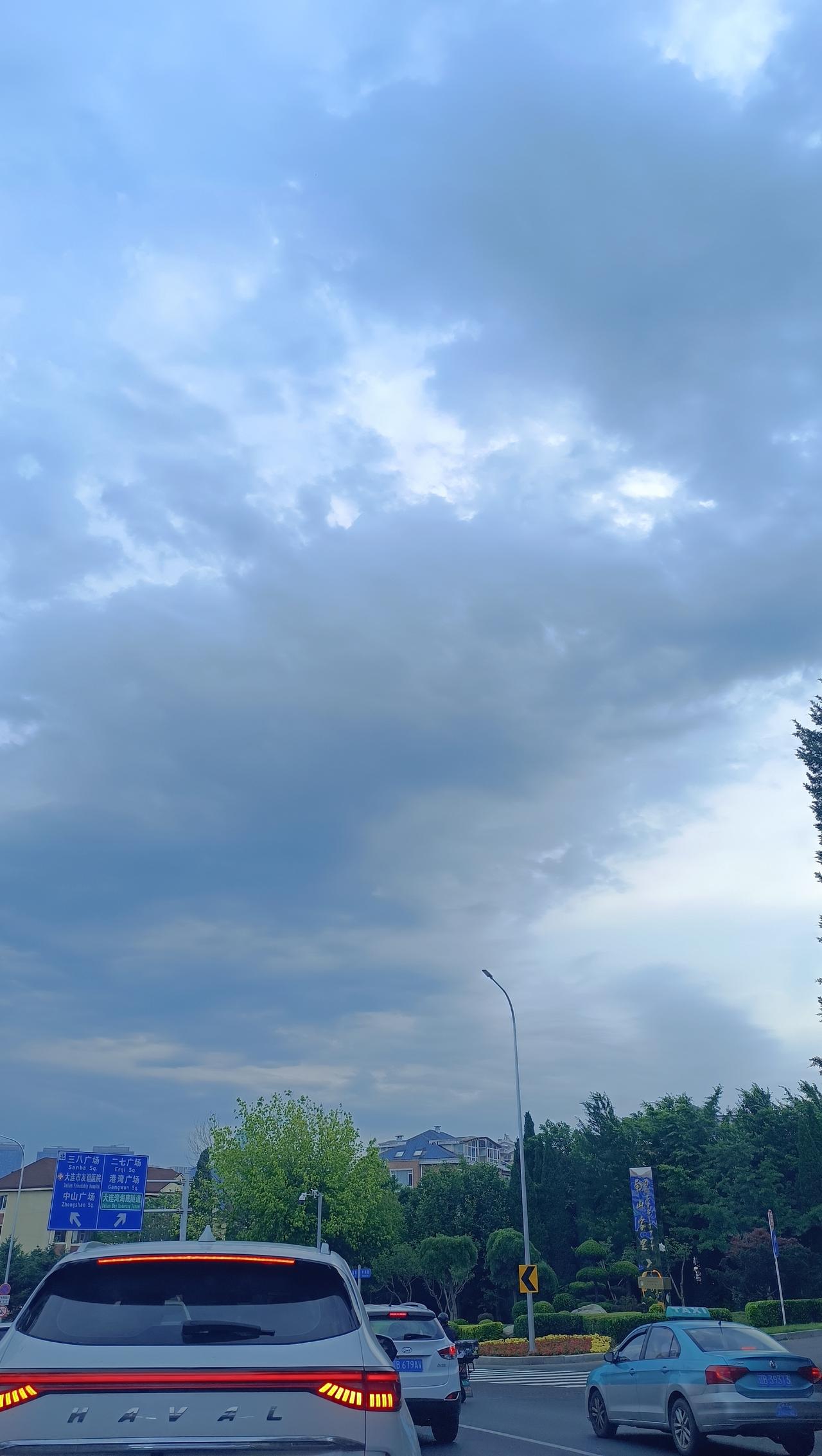 早安☀️我又跟Ya爸出来晃悠了！