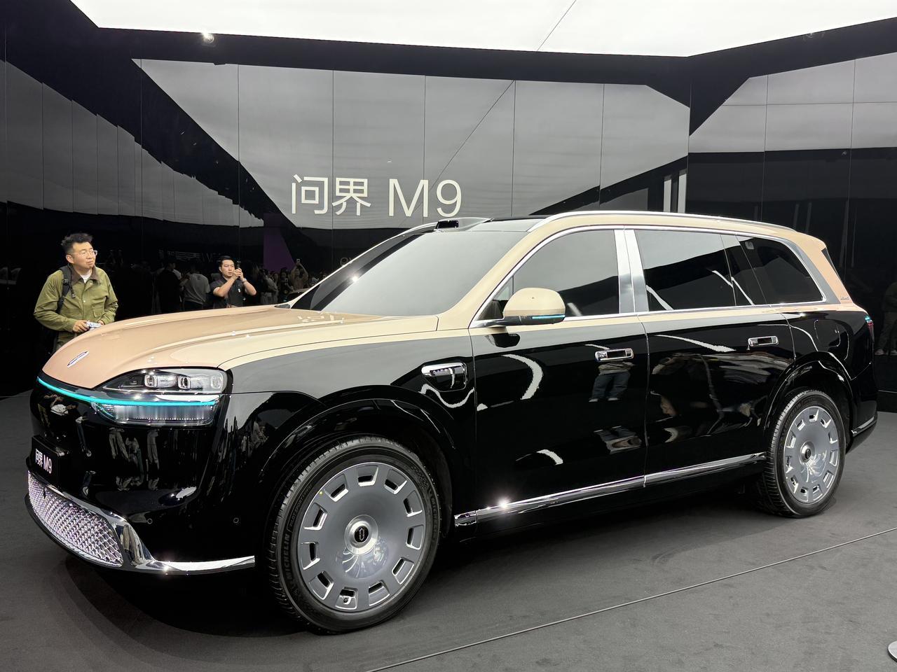 问界M9价格49.98万起步。怎么看了实车。感觉卖便宜了呢？[星星眼][星星眼]