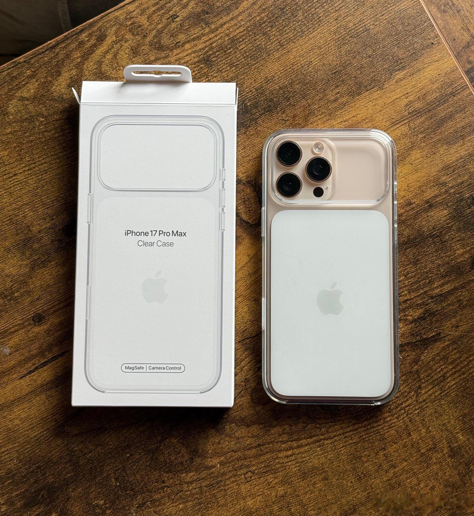 冷知识：iPhone 17 Pro Max的官方透明壳可完美适用iPhone 1