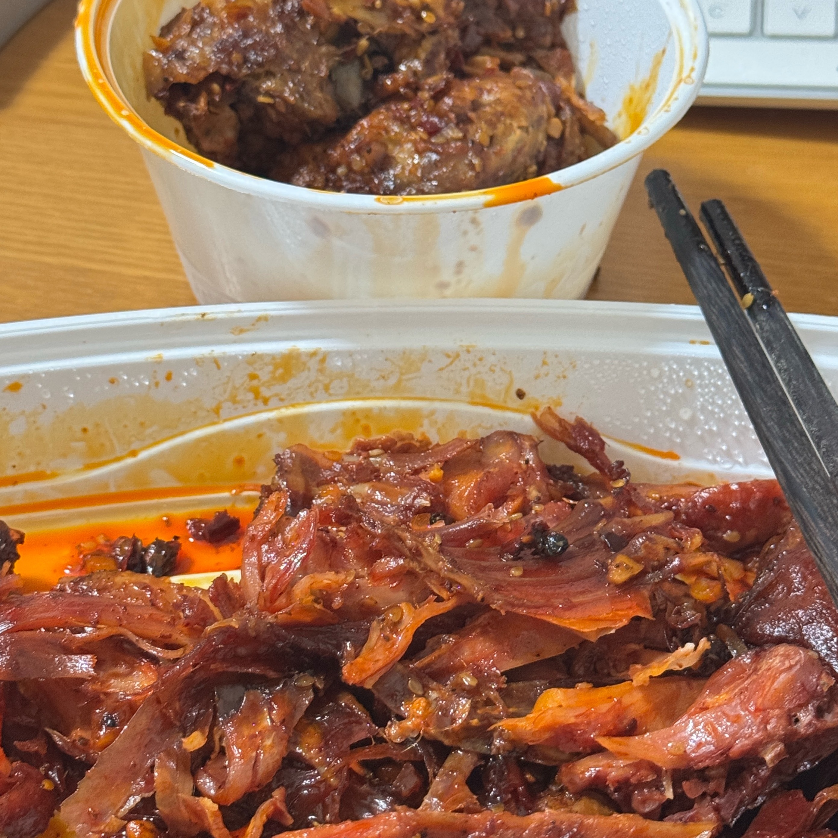 兔头比肉好吃！！！ 