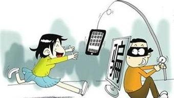 菜市场里，总有人为“买一送三”的临期奶忽略保质期；直播间里，盯着“9.9抢大牌”