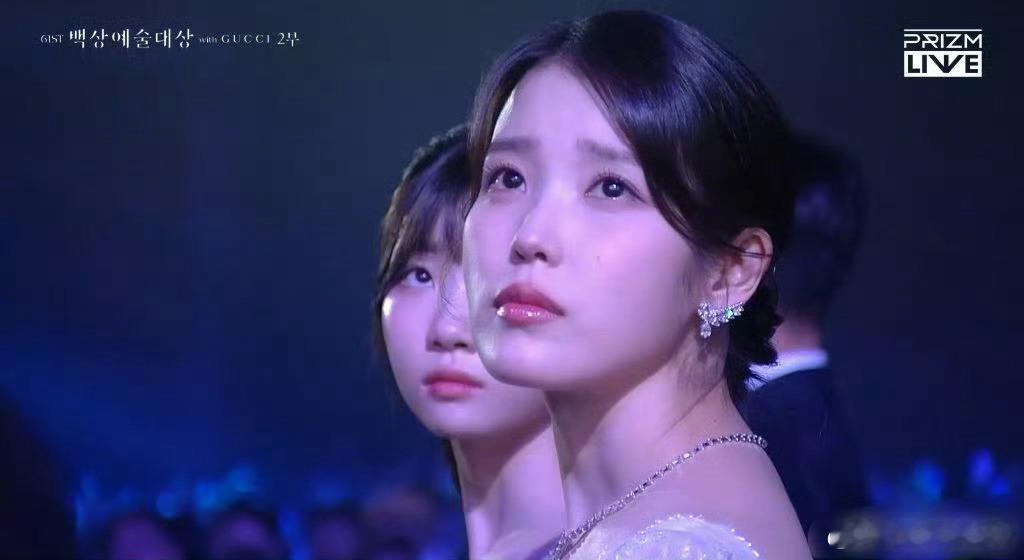 iu叹气 《苦尽柑来遇见你》里的表现确实进步很大，这么好的本子没拿视后可惜了，不