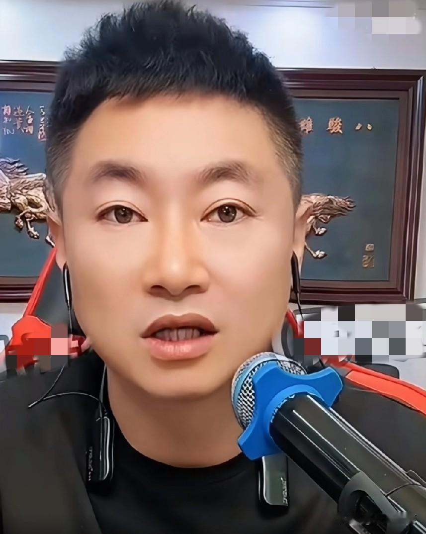 九天讲述吴迪与老葛 狗磊矛盾！

吴迪和狗磊的矛盾起因是巴扎黑参加谁活动，狗磊那