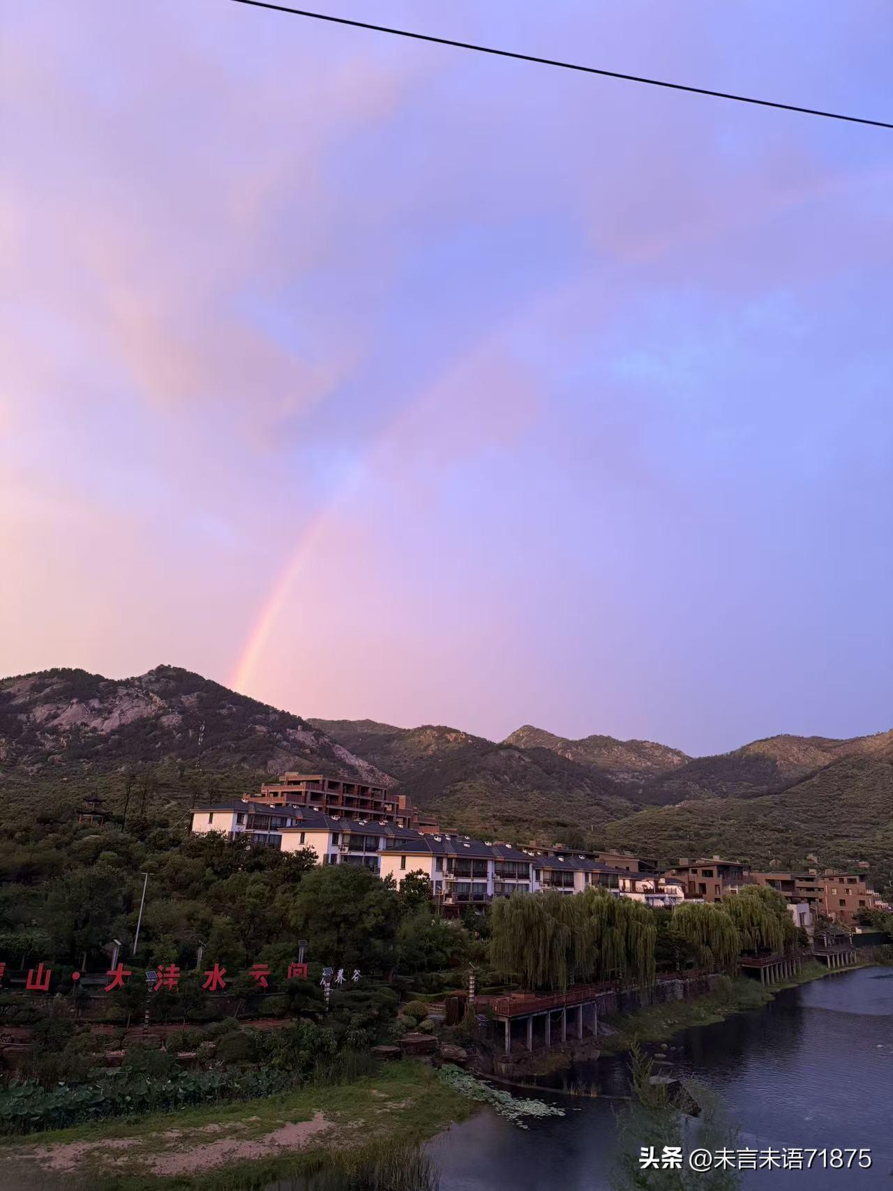 今天拉顺丰拉了一个小孩，99年的，今年二十七岁。
这个男孩子年龄比我的女儿大不了