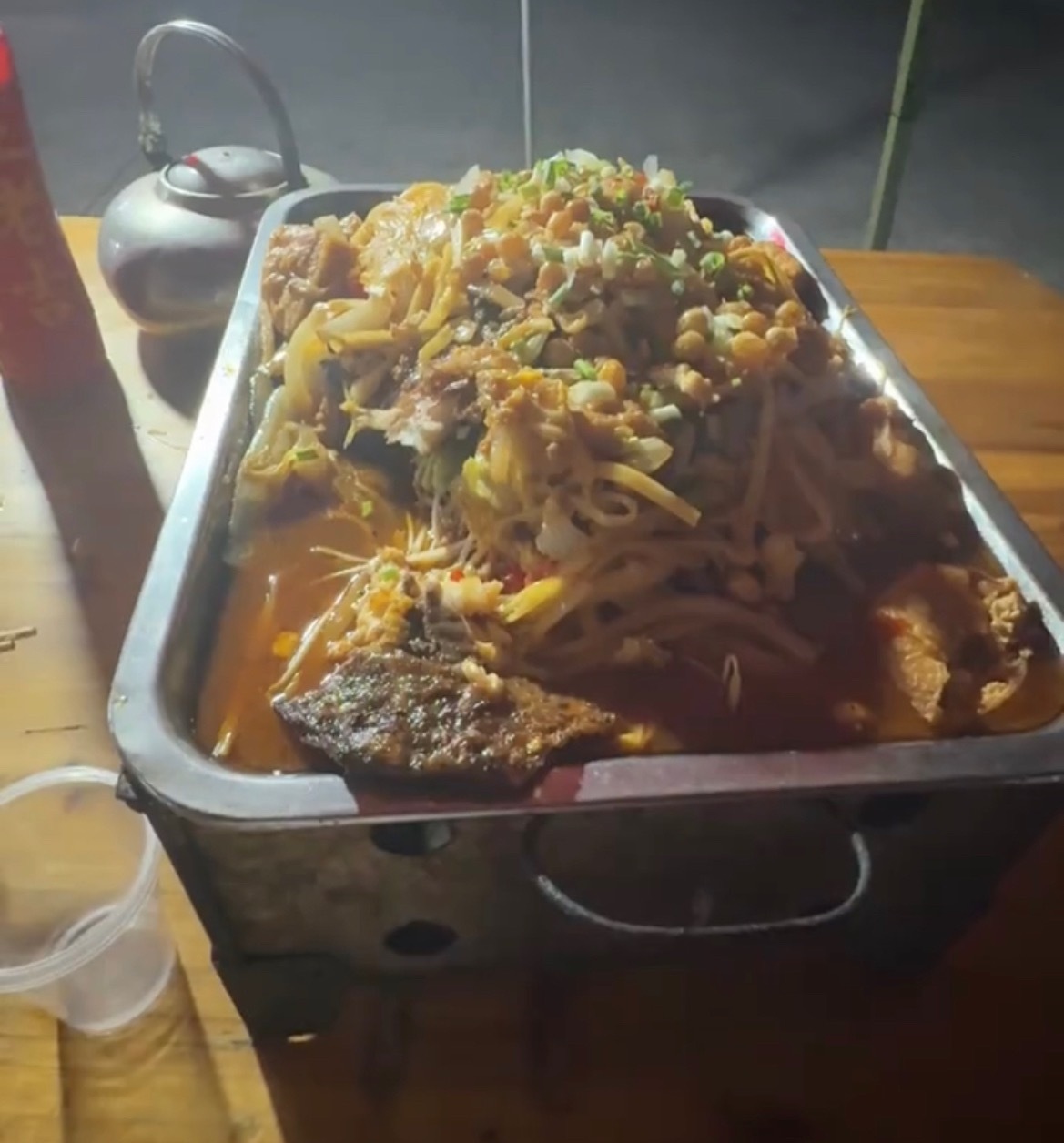近日，网友反映：玉林某门店吃到了不新鲜的烤鱼。点之前就问：鱼是不是现杀的回答：是
