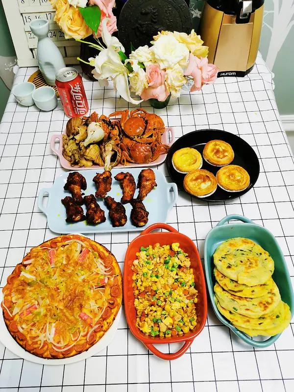 无聊时能干的事可太多了。我无聊时最爱认真做一顿饭，去菜市场挑新鲜食材，慢悠悠地洗