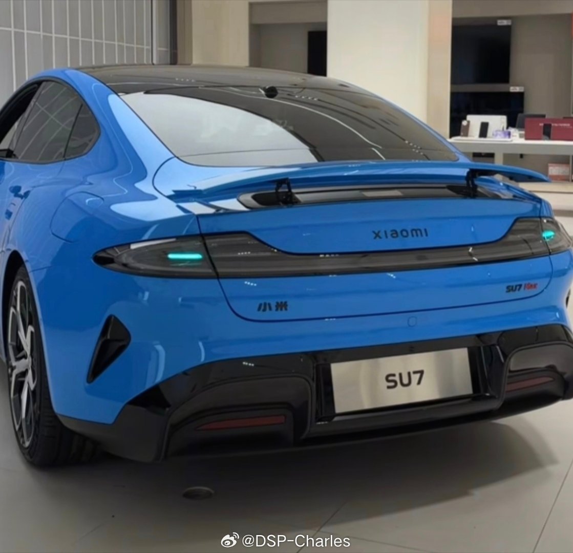 新一代SU7有很多新功能，都没有在发布会上讲。明天测评解禁，我争取给大家讲详细小