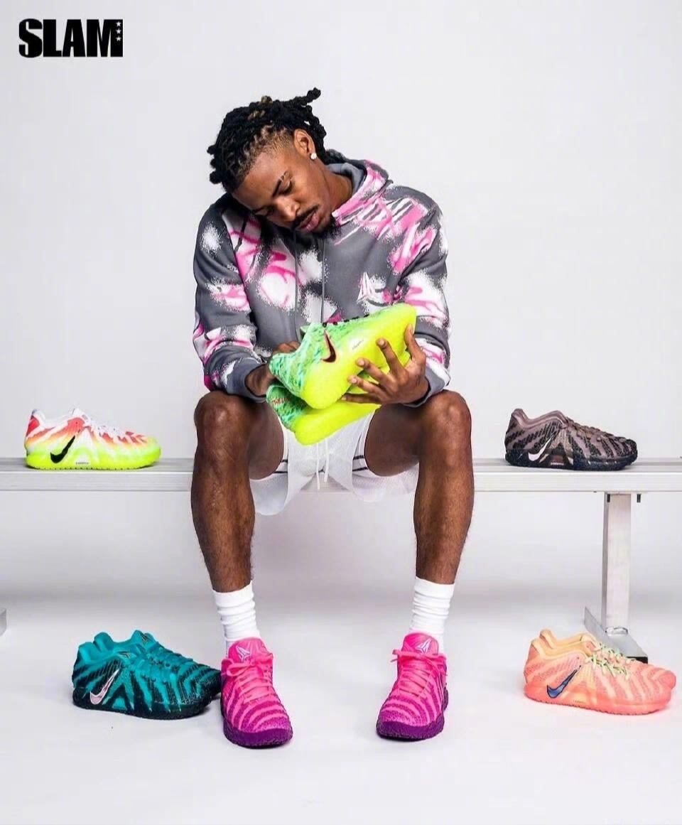 Ja Morant为SLAM杂志最新一期的KICKS特刊拍摄了封面！也捎带手宣传
