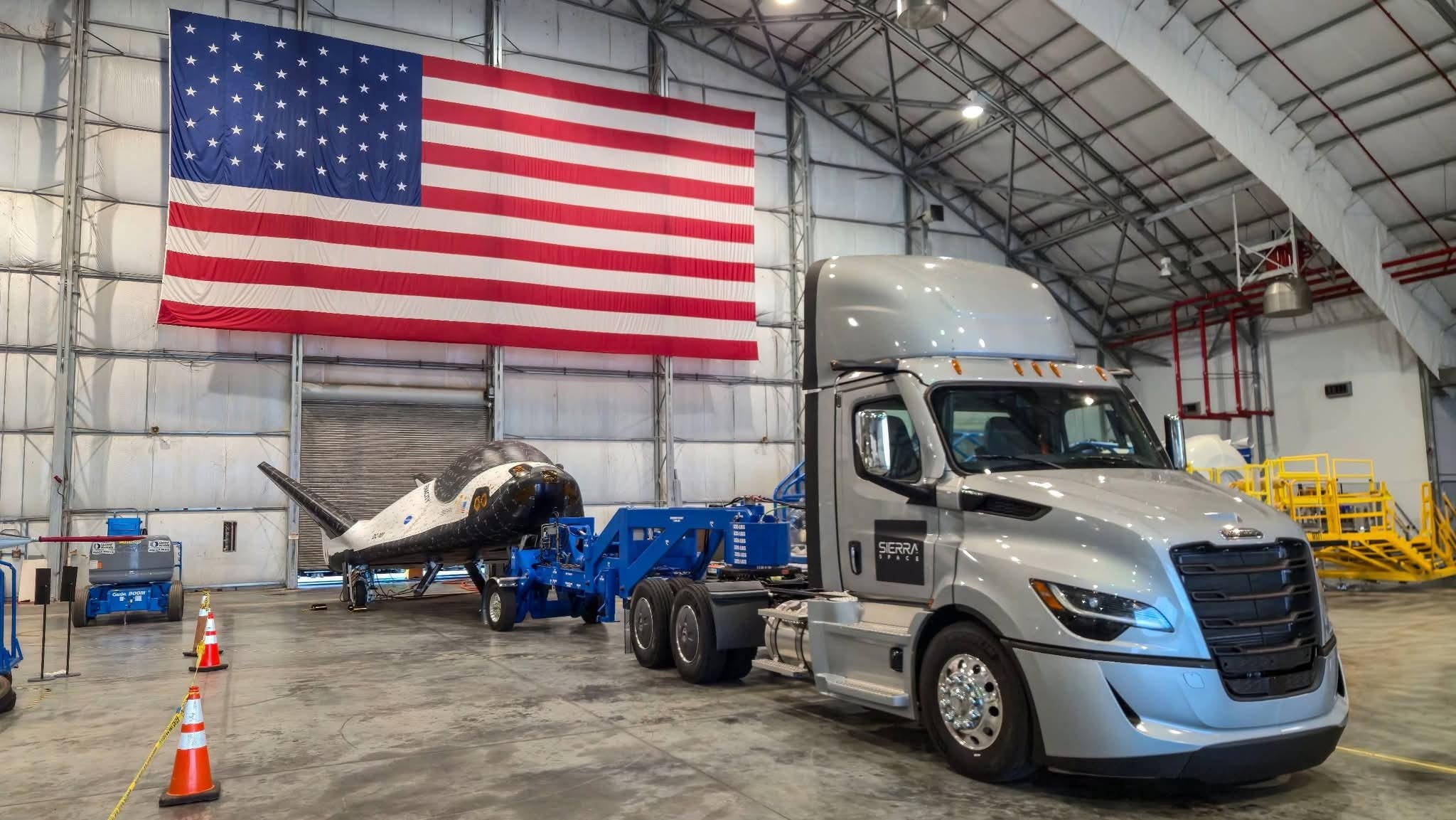 2025年11月，美国塞拉空间(Sierra Space)公司的首架“追梦者”可