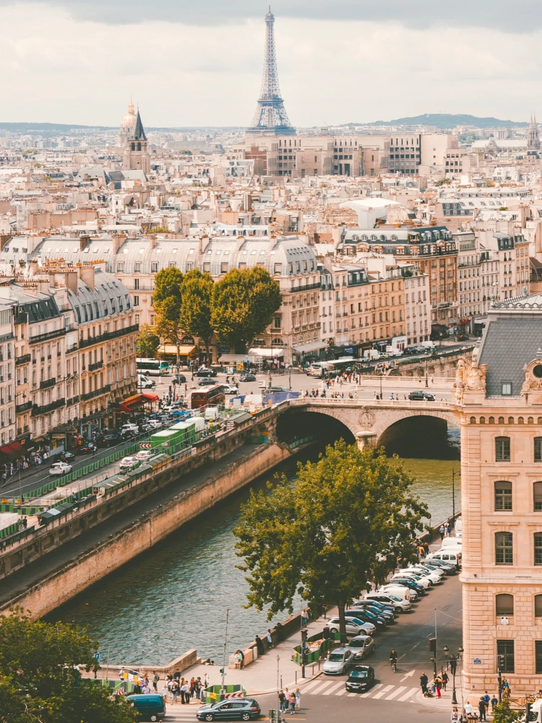 法国民宿🥂步行可到香榭丽舍｜藏在超赞街区